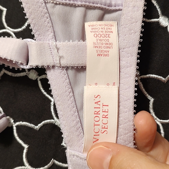 💕 Vintage EUC Victoria's Secret Dream Angels Lined Demi Underwire Bra, Lavender - Picture 8 of 10
